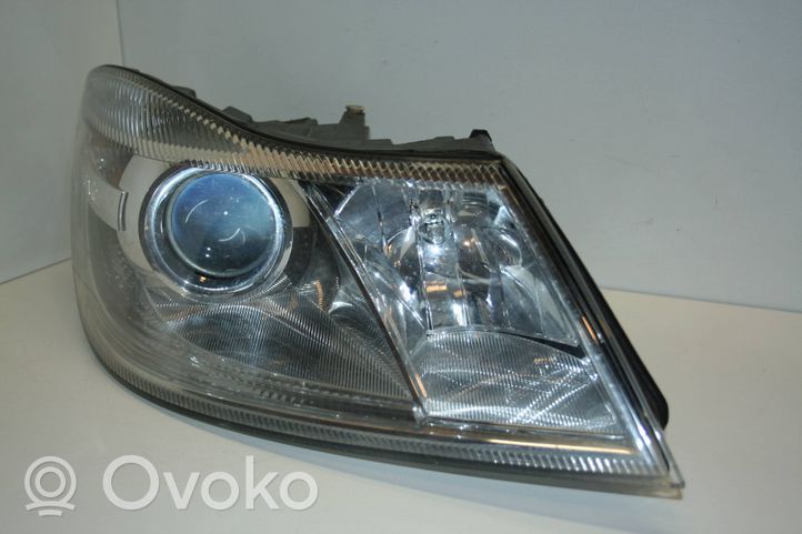 Skoda Octavia Mk2 (1Z) Lampa przednia 1Z1941016F