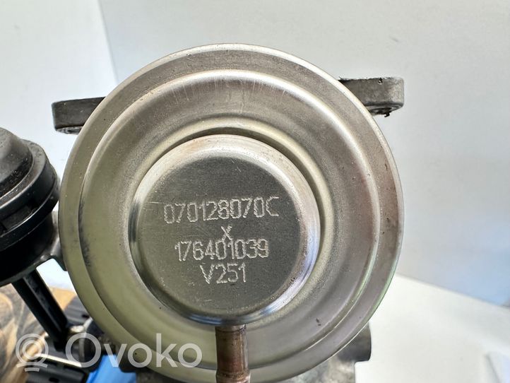 Volkswagen Touareg I Soupape vanne EGR 070128070C