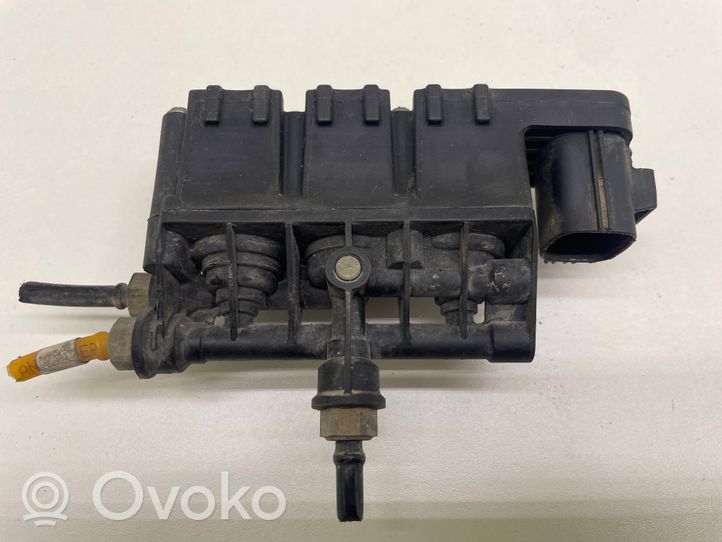 Land Rover Range Rover Sport L320 Blocco valvola della sospensione pneumatica RVH000095