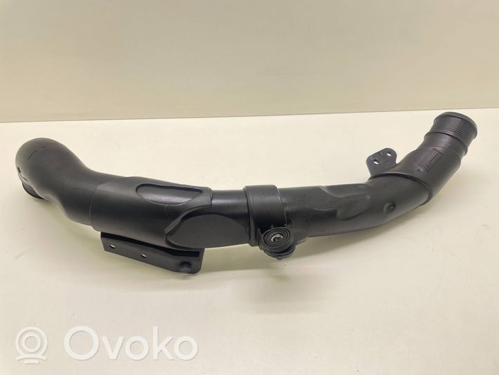 Volkswagen Touran II Tubo flessibile intercooler 5N0145840K