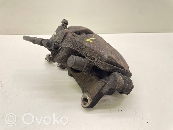 Volkswagen Touran II Front brake caliper 