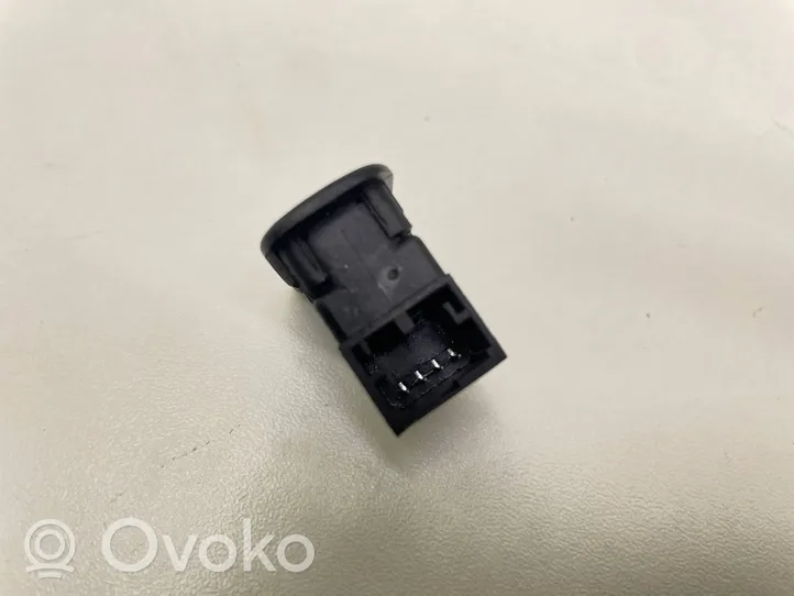 Volkswagen Tiguan Alarm switch 6Q0962109B