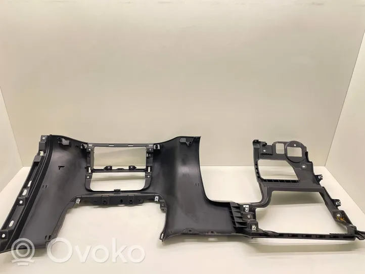 Volkswagen Tiguan Paneļa dekoratīvās apdares vairogs (apakšējais) 5M1857051P