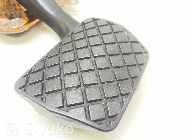 Volkswagen Tiguan Brake pedal 1K1721117H