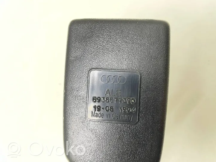 Audi 80 90 S2 B4 Klamra środkowego pasa bezpieczeństwa fotela tylnego 8938577390