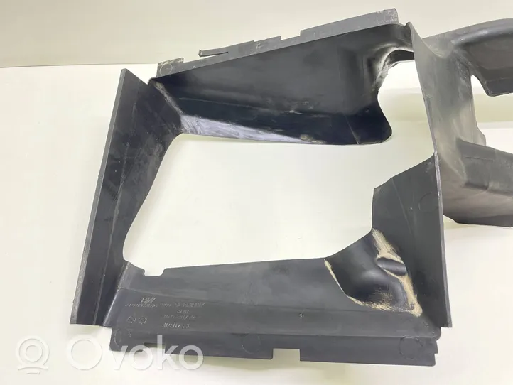 Audi Q7 4L Prowadnica powietrza intercoolera 4L0117336