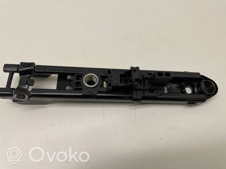 Skoda Octavia Mk2 (1Z) Szyna regulacji pasa bezpieczeństwa 5K0857819