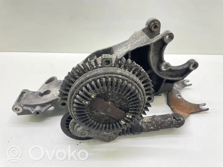 Audi A6 S6 C5 4B Supporto del generatore/alternatore 038903143AE