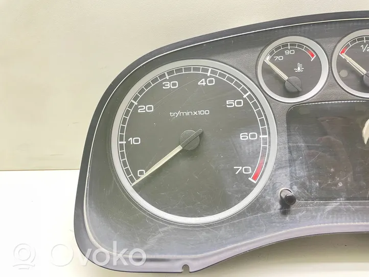 Peugeot 307 Compteur de vitesse tableau de bord 216518625