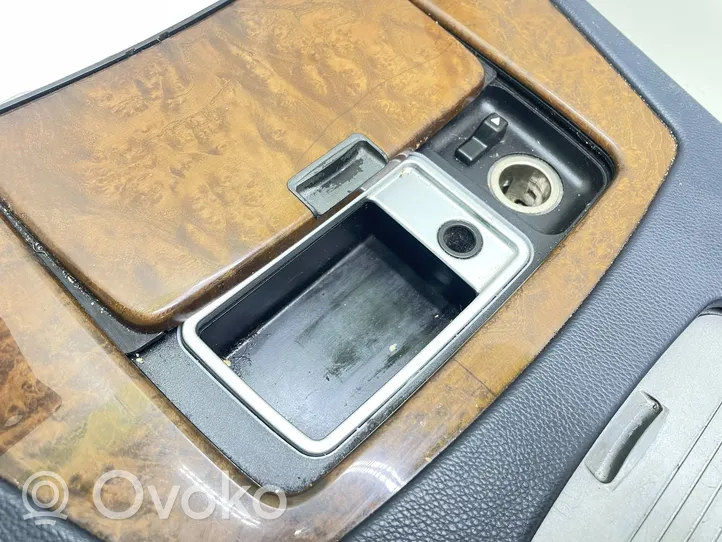 BMW 7 E65 E66 Console centrale 8223328