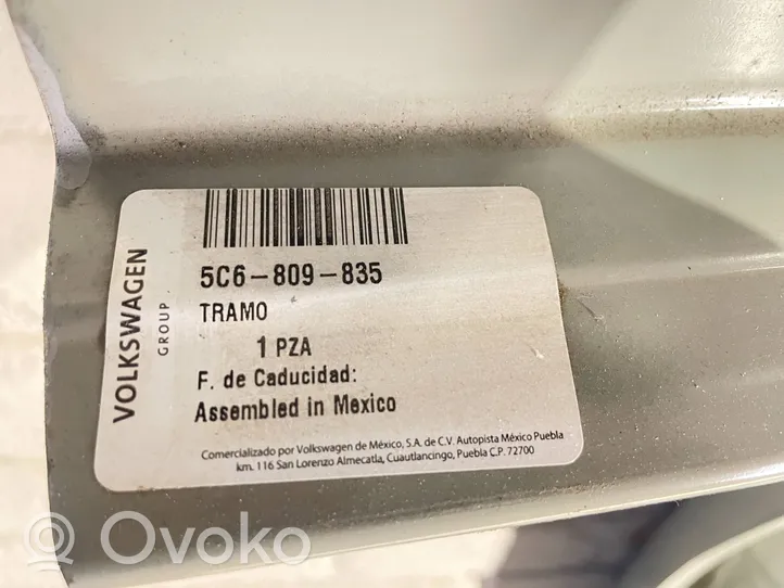 Volkswagen Jetta VI Automašīnas virsbūves sāni 5C6809835