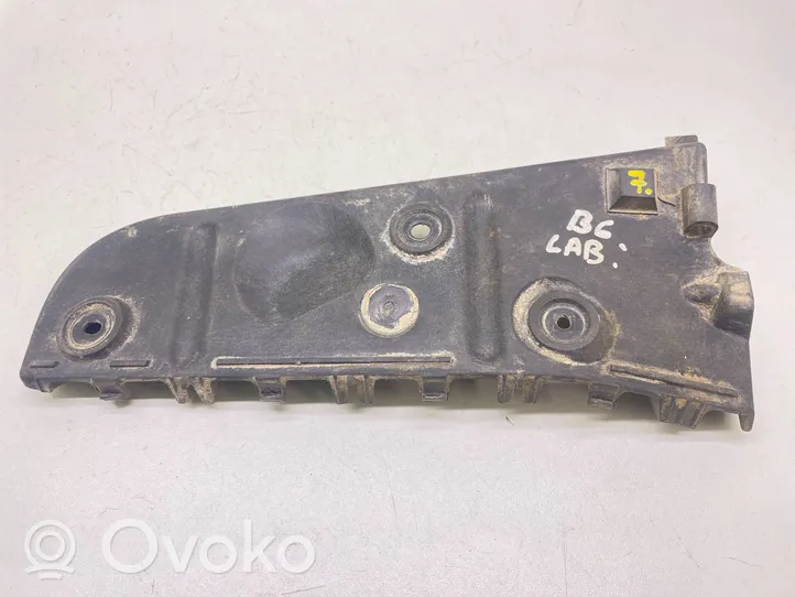 Audi A4 S4 B6 8E 8H Takapuskurin kannake 8E0807454