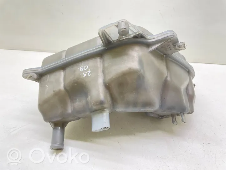 Audi A4 S4 B6 8E 8H Coolant expansion tank/reservoir 8E0121403C