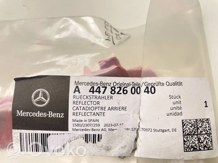 Mercedes-Benz Vito Viano W639 Takavalon heijastin A4478260040