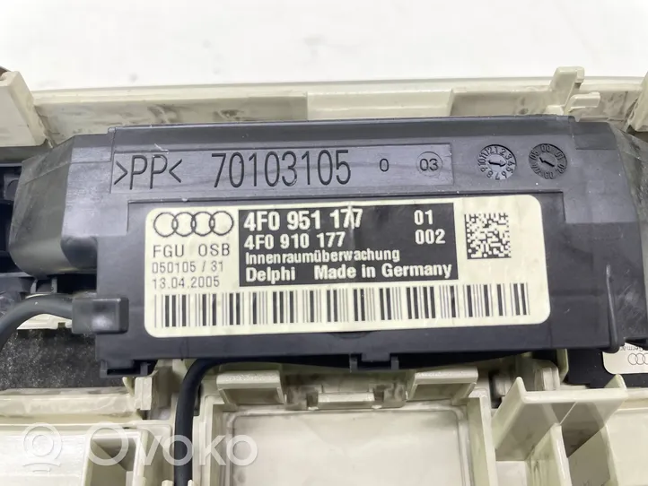 Audi A6 S6 C6 4F Éclairage lumière plafonnier avant 4F0951177