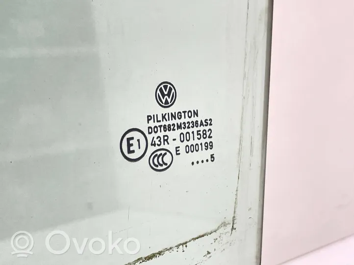 Volkswagen Touran I Szyba drzwi przednich 43R001582