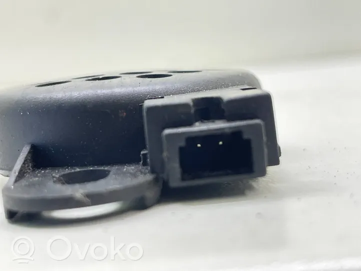 Audi A4 S4 B7 8E 8H Głośnik / Buzzer czujnika parkowania PDC 8E0919279