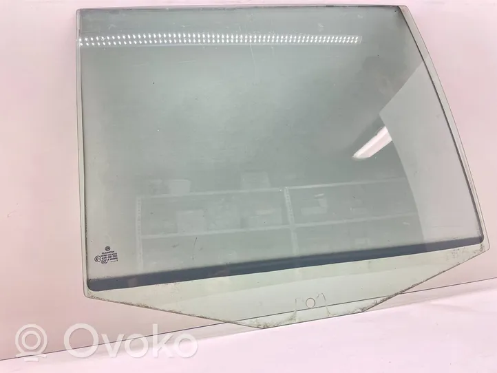 Volkswagen Touran I Rear door window glass 43R001583