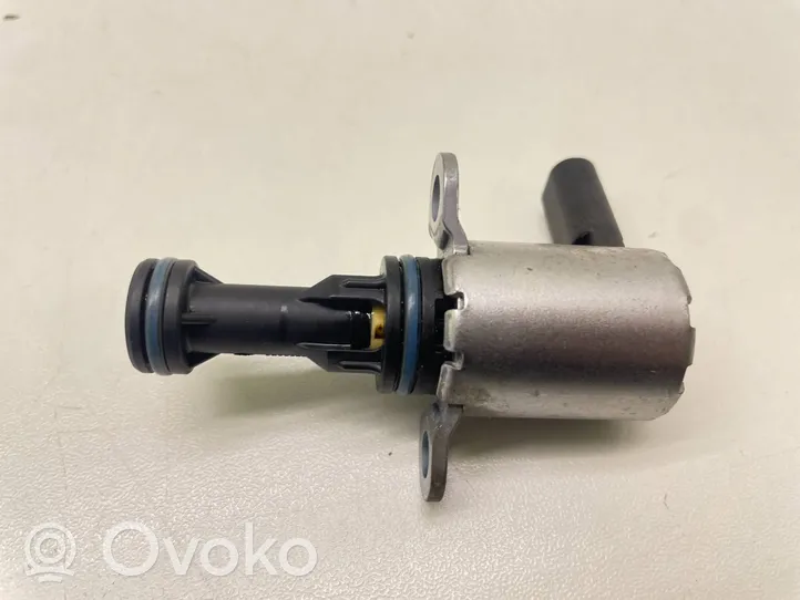 Skoda Kodiaq Capteur de pression d'huile 06Q115243