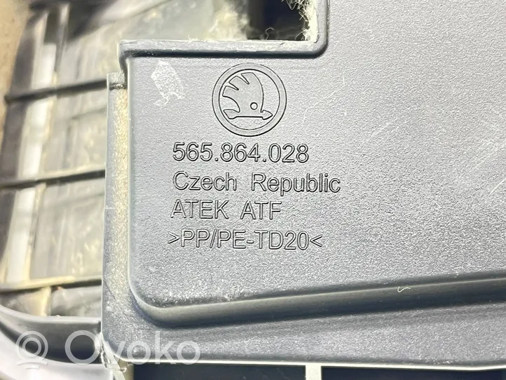 Skoda Kodiaq Kratka wentylacyjna pod zderzakiem tylnym 565864028