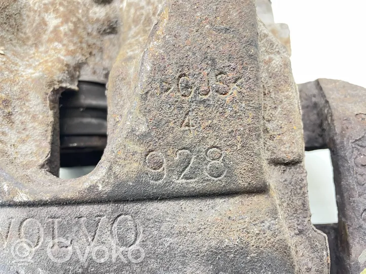 Volvo XC60 Front brake caliper 2222