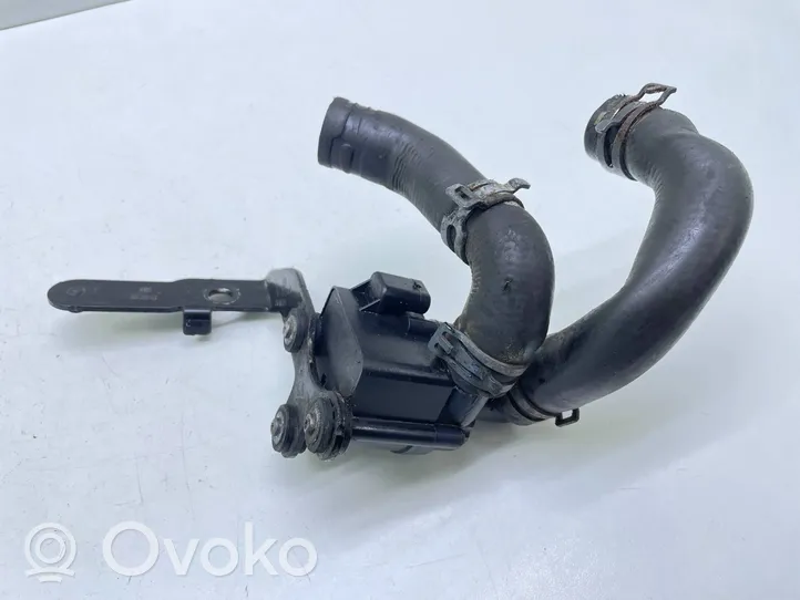 Volkswagen Golf VI Pompe à eau de liquide de refroidissement 5N0965561
