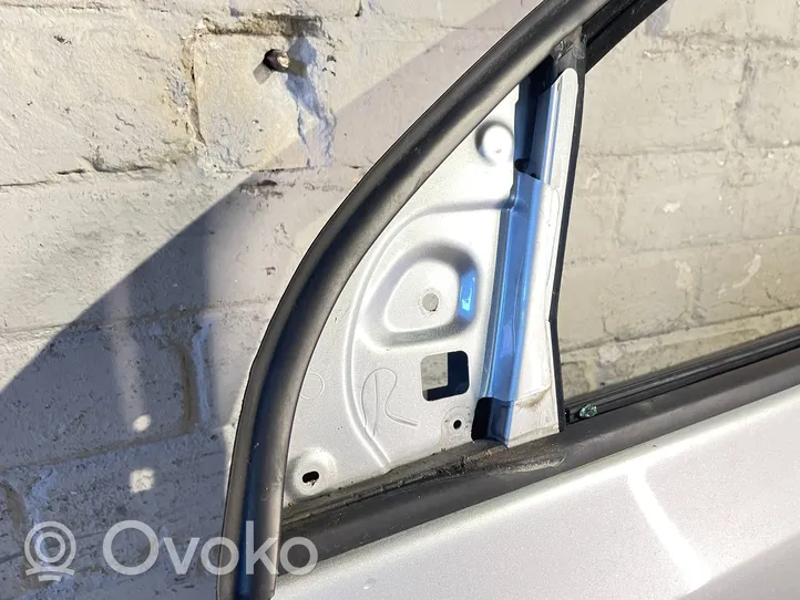 Volkswagen Golf VI Front door 5K4831311