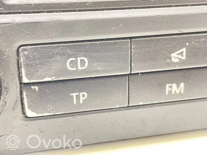 Volkswagen Touran I Panel / Radioodtwarzacz CD/DVD/GPS 1K0035186L