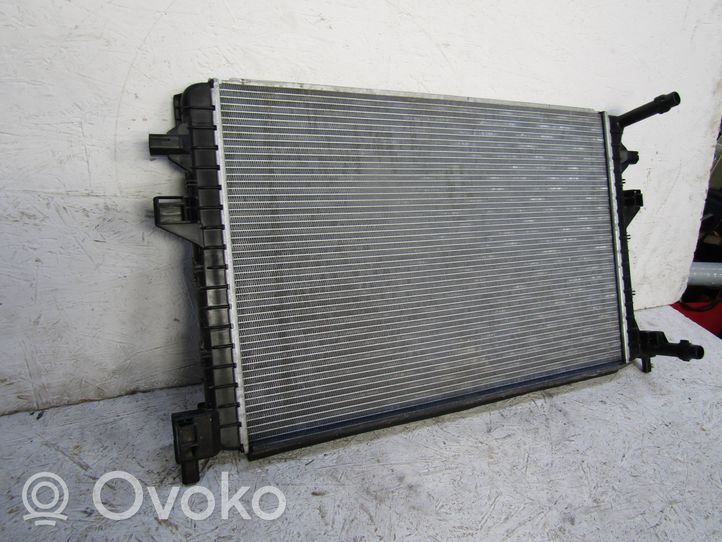 Volkswagen Golf VII Radiador del refrigerante 5Q0121251HS