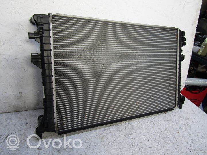 Volkswagen Golf VII Radiador del refrigerante 5Q0121251HS