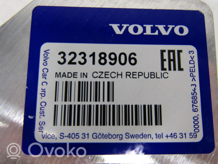 Volvo XC40 Traversa di supporto paraurti anteriore 32318906