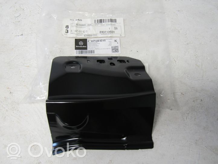 Mercedes-Benz Vito Viano W447 Staffa di rinforzo montaggio del paraurti anteriore A4476308201