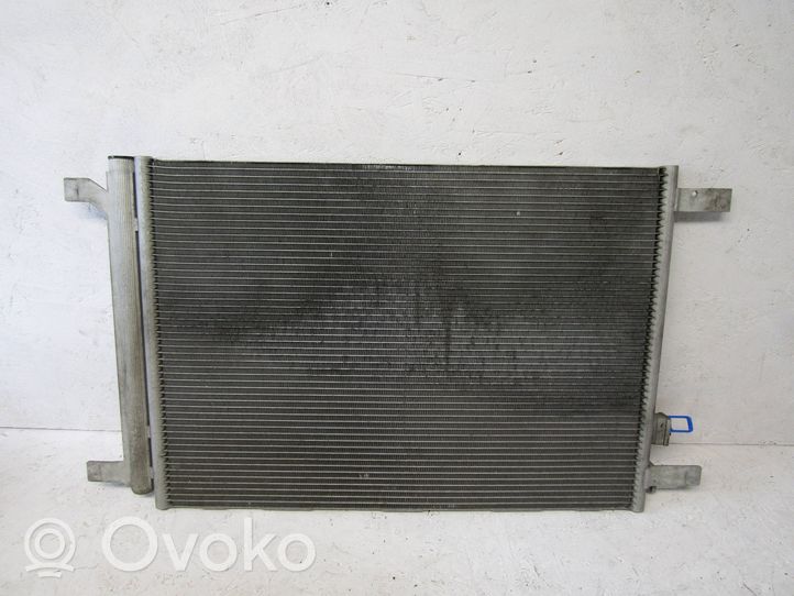 Volkswagen Golf VIII Radiateur condenseur de climatisation 5WA816411A