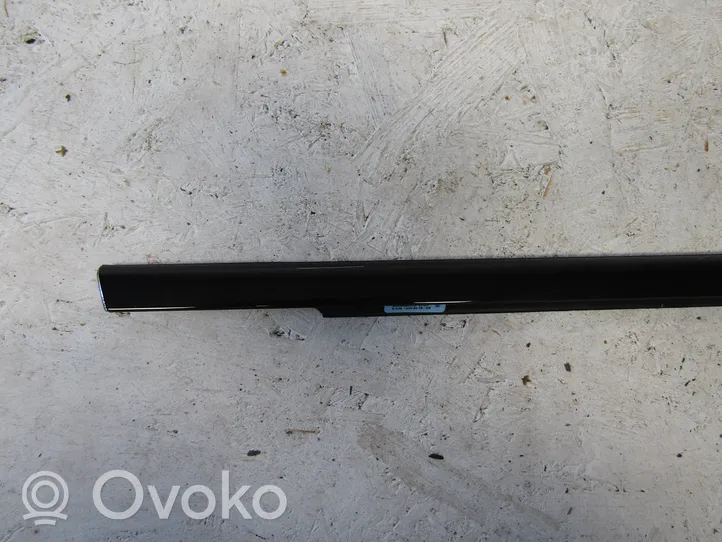 Audi Q3 F3 Front door rubber seal 83A837476AA