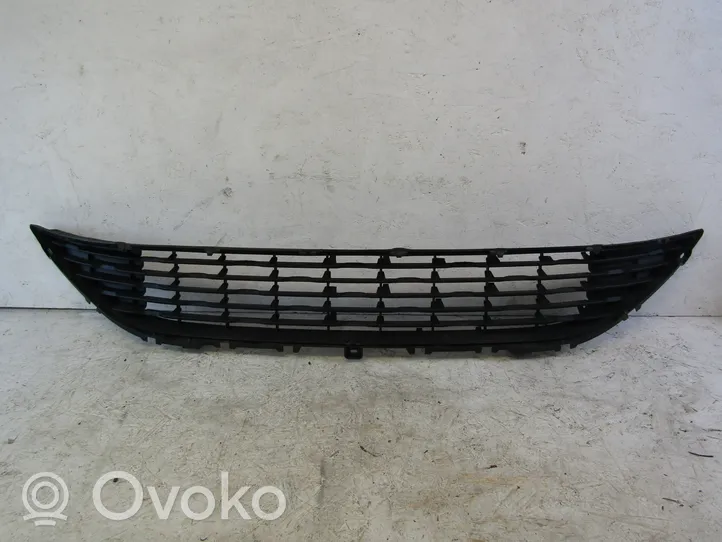 Opel Corsa F Etupuskurin alempi jäähdytinsäleikkö 9829831980