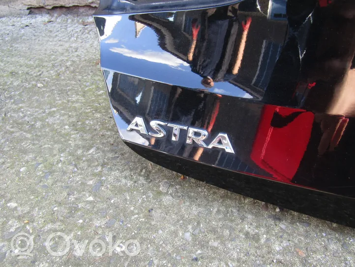 Opel Astra K Truck tailgate 