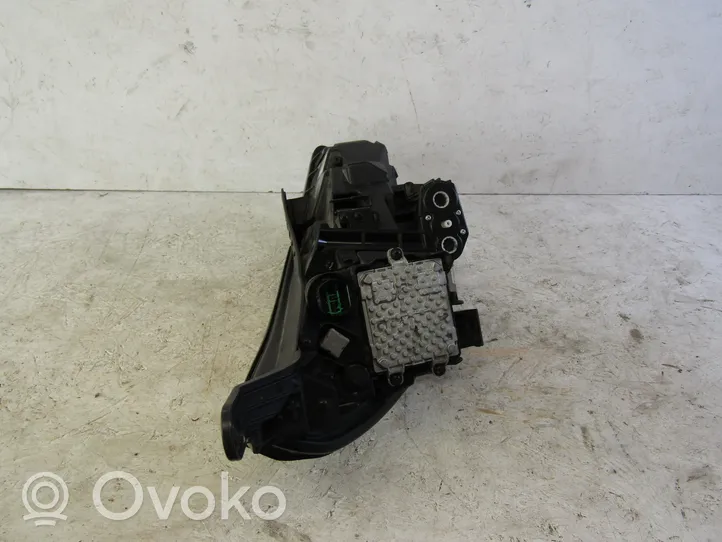 Hyundai i30 Phare frontale G492122030