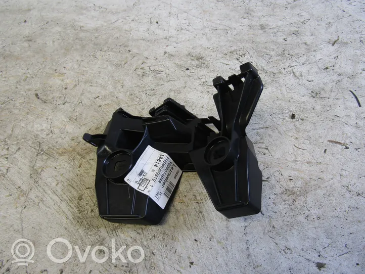 Volkswagen PASSAT B8 Support de pare-chocs arrière 3G9807484A