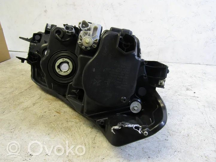 Suzuki Vitara (LY) Faro delantero/faro principal 10018095