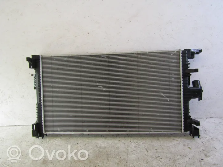 Renault Dacia Duster Radiateur de refroidissement 214105803RT