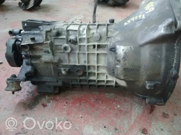 BMW 3 E30 Mechaninė 5 pavarų dėžė 2400037090