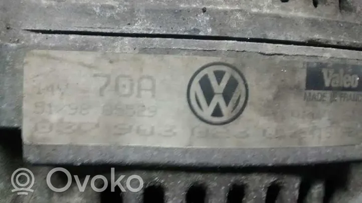 Volkswagen Polo II 86C 2F Generator/alternator 0390903023