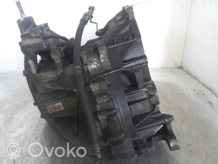 Ford Connect Mechaninė 5 pavarų dėžė 2T1R7002BC