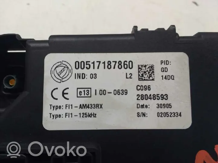 Fiat Punto (199) Module de fusibles 00517187860