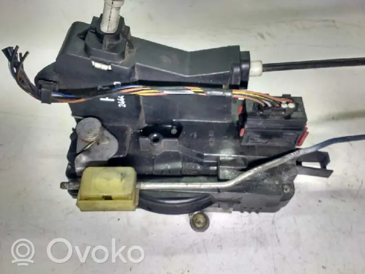 Opel Signum Front door lock 24447340