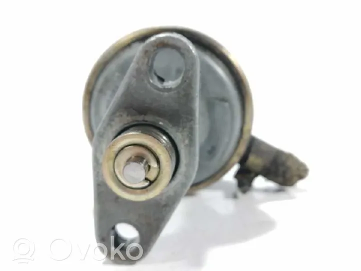 Seat Malaga (023A) Pompe à carburant 10500031