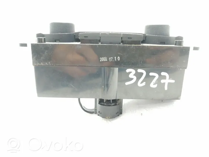 Chevrolet Epica Climate control unit 96637897