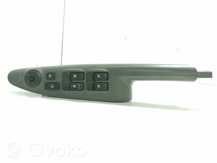 Hyundai Tucson JM Interrupteur commade lève-vitre 935702E200