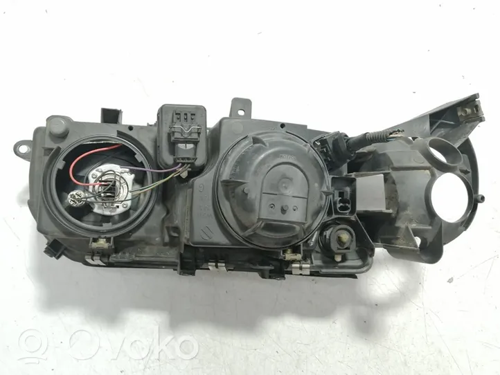 Volvo S80 Phare frontale 8678542