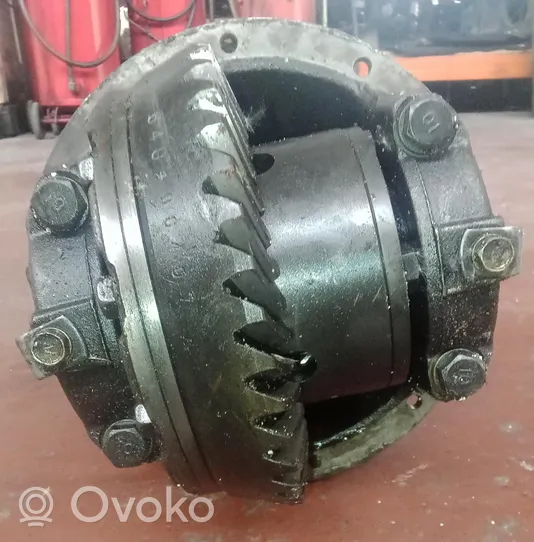 Mitsubishi Montero Mechanizm różnicowy tylny / Dyferencjał 